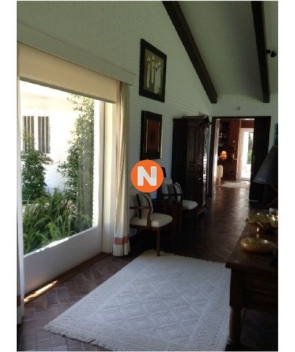 Casa En Venta Golf De Punta Del Este, Frente Al Mar, Con Vista , 6 Dormitorios.- Ref: 209970