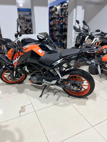 Ktm Duke 200 2022 4000km  /kawacolor