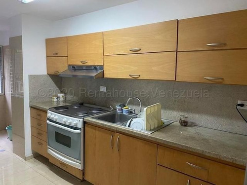 Imagen 8 de 17 de Livy Ramírez Vende Apartamento En Los Naranjos Del Cafetal Mls #23-2690