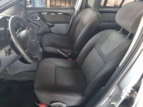 Imagem 8 de 9 de Renault Sandero 1.6 Privilége 8v Hi-flex 4p Manual