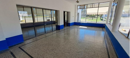Imagen 10 de 30 de Estación De Servicio, Lavadero Y Locales Comerciales A La Venta En Victoria, Entre Ríos