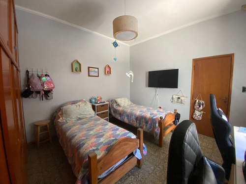 Casa En Venta 3 Amb, Benito Juarez, El Palomar