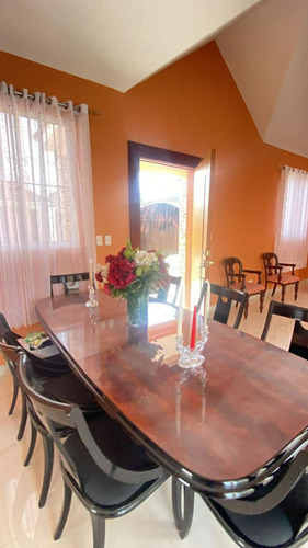 Vendo Preciosa Casa En Tamboril En La Urbanización República De Israel En Santiago, República Dominicana