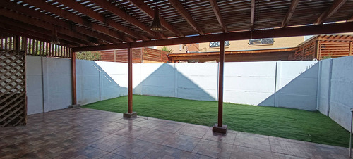 Casa En Excelente Condición Altos Del Raco. (100918)