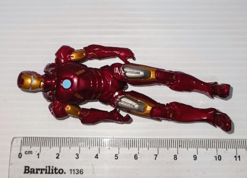 Hasbro Shatterblast Iron Man Mark 7 Movie Series 3.75 (Usado)