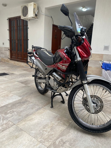 Imagen 5 de 9 de Honda Falcon Nx 400 2013