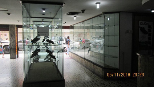 Local Comercial En Venta Centro Maracay 21-11418 Ajc