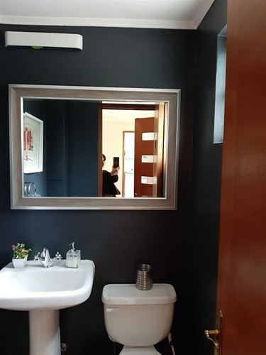 Imagen 2 de 20 de Casa En Venta De 6 Dorm. En San Carlos De Apoquindo