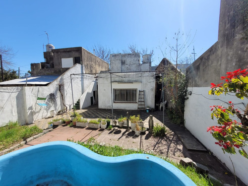 Imagen 3 de 30 de Casa En 1 Planta De 3 Amb Con Jardín Y Terraza. Oportunidad.