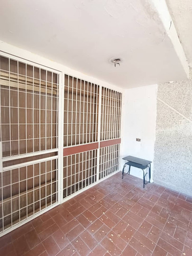 Se Vende Casa 273m2 Los Dos Caminos