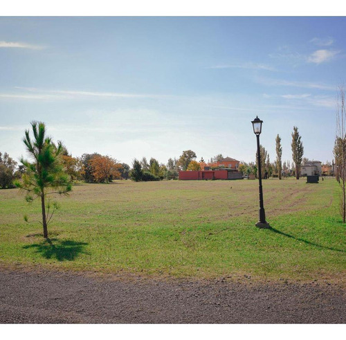 Terrenos En Venta En Barrio Cerrado Golf Country La Carolina