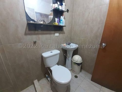 Imagen 3 de 10 de Rentahouse Celeste Núñez 0424 4475408 Cod 2220347