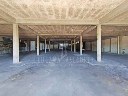 Imagen 4 de 8 de Ledezma Asesores Alquila Galpón Industrial, Ubicado En La Avenida Paseo Simón Bolívar, Ciudad Bolívar - Venezuela