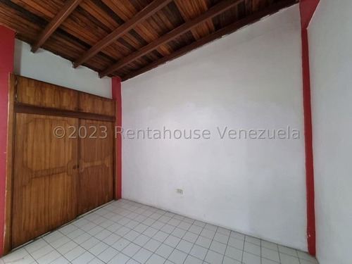 Imagen 22 de 30 de °|° Spacheco + Casas En Alquiler En Nueva Segovia Barquisimeto Lara, ##, 0424-5197639 + Cod + 23-18479 $ 400 3 Dormitorios 2 Baños 400 M²