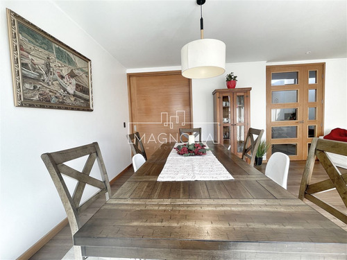 Casa En Venta De 5 Dorm. Mas Servicio En Chamisero