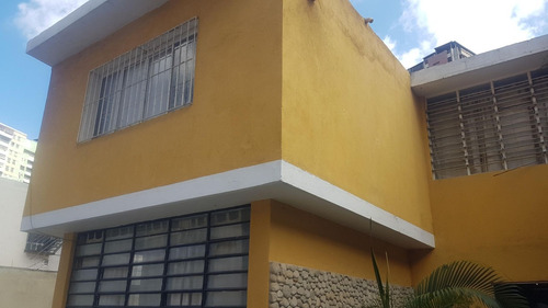 Imagen 1 de 14 de Ramiro E. Ruiz Vende Casa En El Paraíso Mls #22-823
