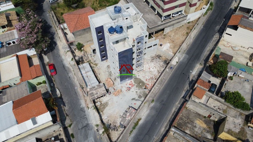 Imagem 3 de 9 de Apartamento De 02 Quartos No Caiçaras! - 2227
