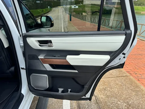 Toyota Sequoia CAPSTON 3.5 HIBRIDA