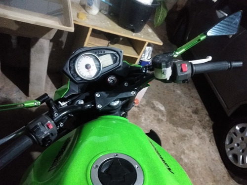 Moto Kawasaki Z 750 2011