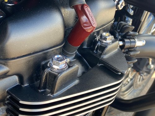 Triumph - Bobber Black - 20/20