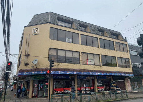 Oportunidad De Inversión: Centrico Edificio De Of...