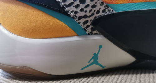 Tenis Nike Jordan Luka 2 Hombre Estándar Talla 29.5cm (Usado)