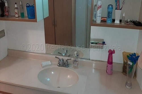 Imagen 9 de 25 de Ls Vende Apartamento La Candelaria 22-17416