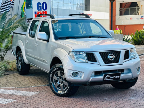 Nissan Frontier 2.5 S Cab. Dupla 4x4 4p