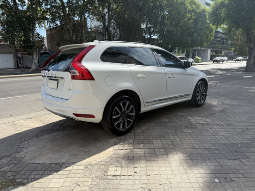 Volvo XC60 2.0 T5 High Plus 240cv At