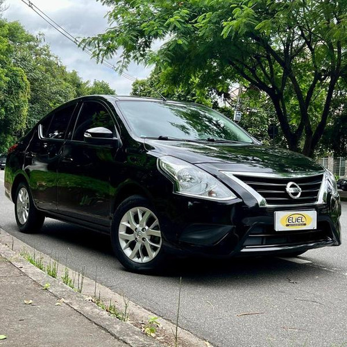 Nissan Versa Sv