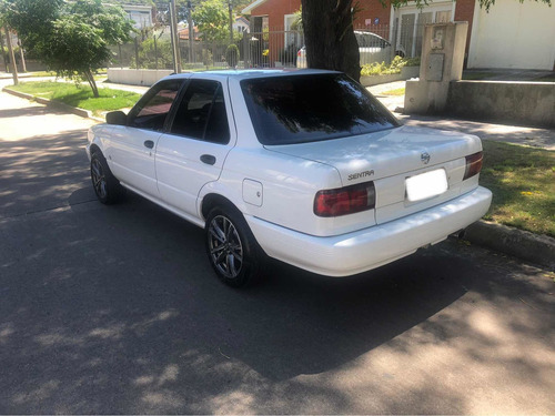 Nissan Sentra B13 Full Llantas