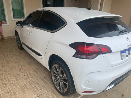 Imagem 4 de 10 de Citroën Ds4 2014 1.6 Thp 5p
