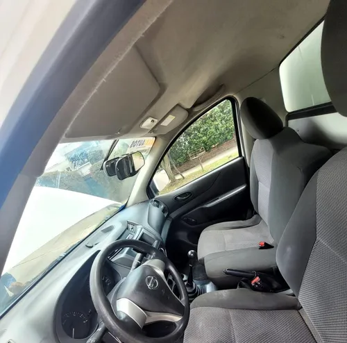 Nissan Np300 Frontier Mt 2017