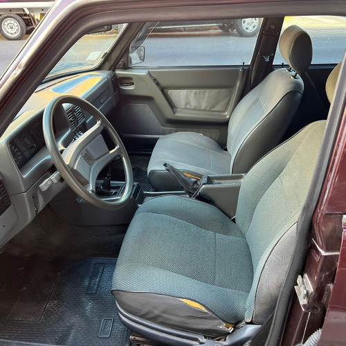Imagen 13 de 23 de Peugeot 504 2.3 Srd Ii