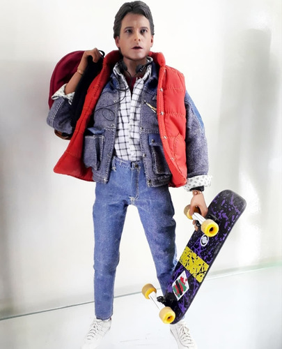 Marty Mcfly Hot Toys 1/6 Volver Al Futuro Sideshow (Usado)