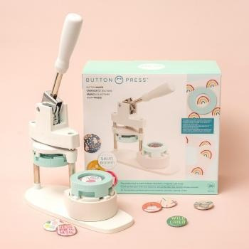 Imagem 2 de 2 de We R - Ferramenta De Fazer Bottons - Kit Completo