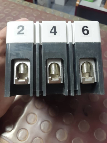 Breaker Trifásico 225 Amp Camsmack Fi 225 Hws Mayor Y Detal