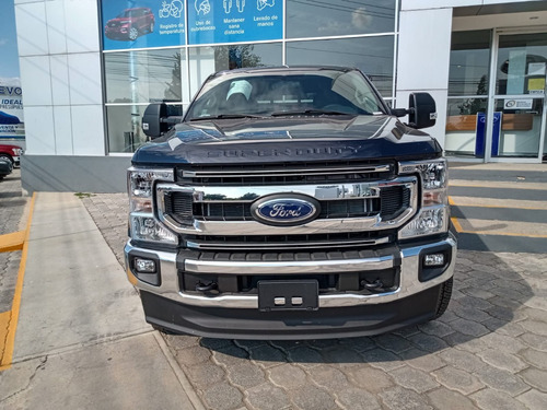Imagen 13 de 14 de Ford F250 Super Duty 4x4 2022