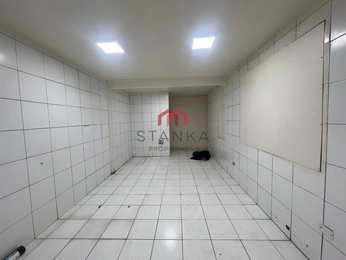 ¡excelente Oportunidad! Arriendo De Un Amplio Local Comerci
