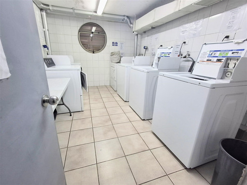 Departamento En Venta De 2 Dorm. En Santiago