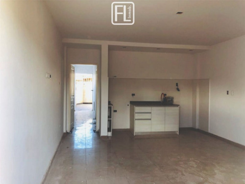 Departamento De 2 Ambientes Con Cochera En Chivilcoy