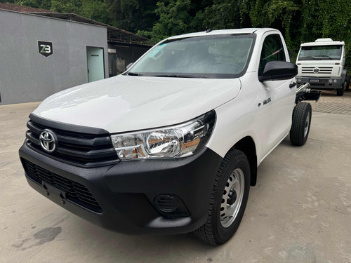 Toyota Hilux 2.8 Tdi Std Cab. Simples 4x4 2p