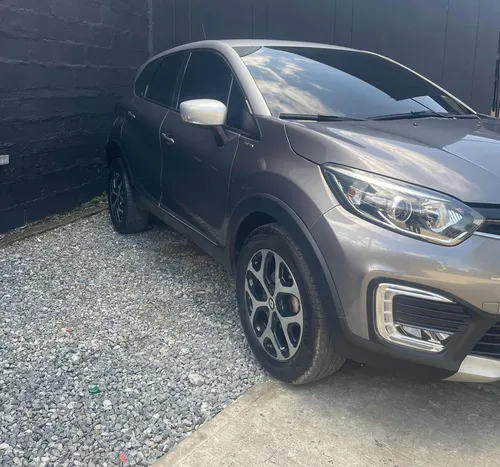 Renault Captur 2.0 Bose Automática