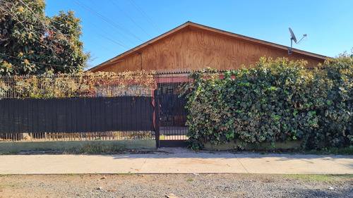 Venta Amplia Froilan Roa Macul 4d+2b, Patio Estacionamiento