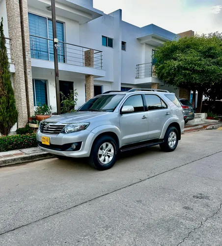 Toyota Fortuner 2.7l 4x2