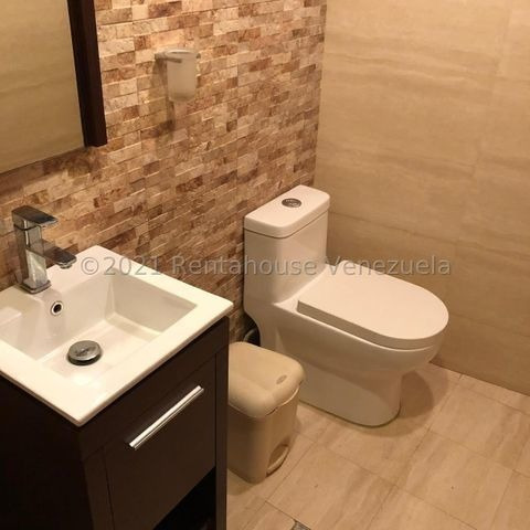Imagen 10 de 12 de Casa En Venta Clnas De Sta.monica 21-20317 Caro Fermoso 04242083128