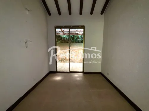 Casa En Arriendo En Loma De Las Brujas. Cod A775810