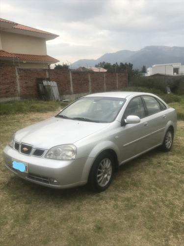 Vendo Chevrolet Optra 1.8 L T/m