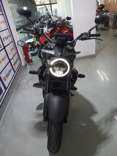 Custom V350 Suzuki Zontes Semi Nova.