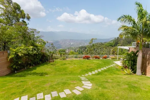 Casa En Venta En Alto Hatillo Gi
